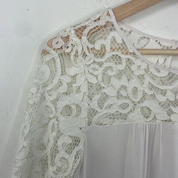 Old Navy Relaxed Lace-Trim Blouse size Small White - Picture 3 of 11